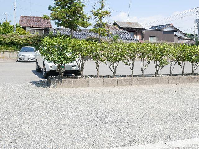 勝田神社２　駐車場